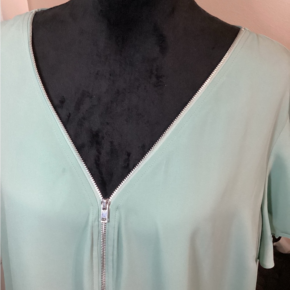 50% Off! 3 Days Only!     NWOT - City Chic - Seafoam Chiffon Blouse -  Sz Lg!!! - Picture 3 of 11